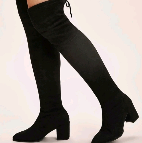 Boots - Picture 3 of 4